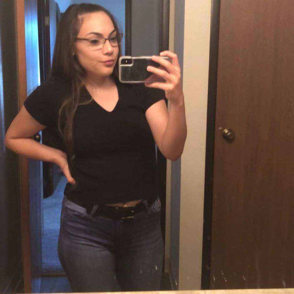 Meet your Posher, Adriana